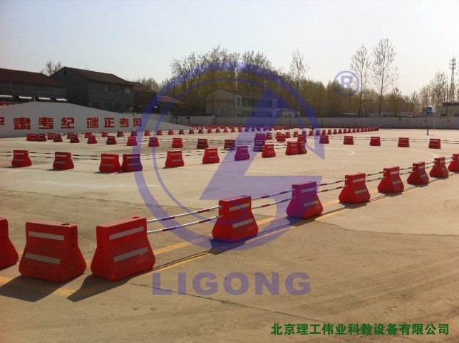 科目二場(chǎng)地考試系統(tǒng)，GPS小車考試系統(tǒng)